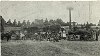 Koffiepauze tijdens het &quotdampen" in Tull in 1910 bij de Fam. Pijls. De dorstmachine werd aangedreven door een liggende stoommachine.